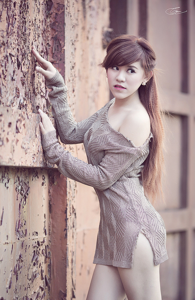 麻豆搭讪av新婚之夜被迷